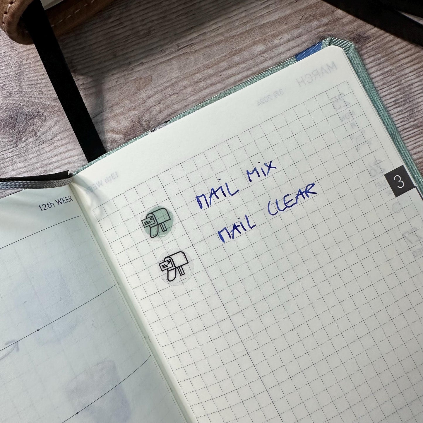 Stickerbogen Briefkasten, Post, einzeln ablösbare kreisrunde Sticker in transparent matt für Bullet Journal, Planer und Kalender